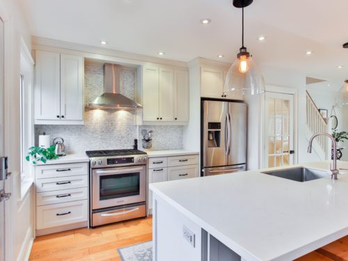 kitchen cabinets and wood floor color combination